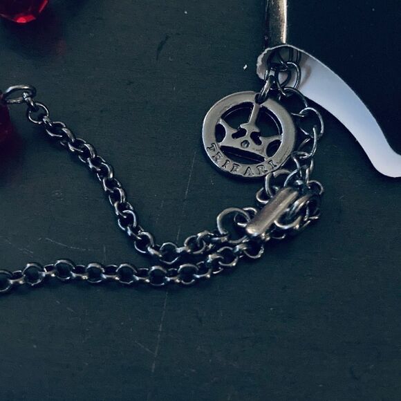 Trifari Sparkling Iridescent Beaded Red Silver Necklace - Picture 3 of 3